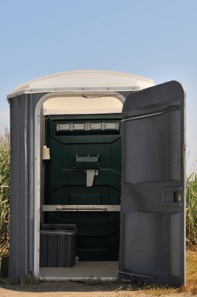 Best Portable restroom trailer rental  in Mukilteo, WA